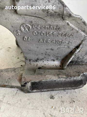 Конзола за монтаж дясна за Volkswagen Touareg 2.5 Tdi (2005) 070199308A, снимка 3 - Части - 54181077