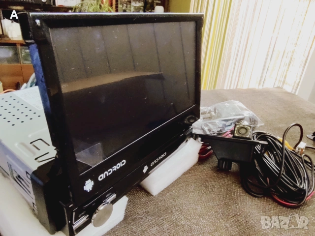 Мултимедия за автомобил с камера