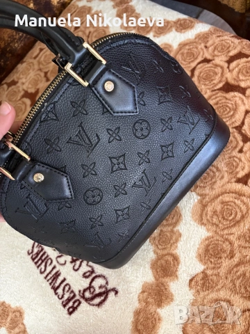 Продавам дамска чанта Louis Vuitton, снимка 2 - Чанти - 54137673