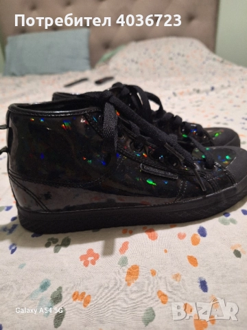 Дамски маратонки Adidas, снимка 5 - Маратонки - 52420776