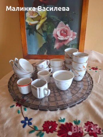 малки порцеланови чашки , снимка 2 - Чаши - 51987359