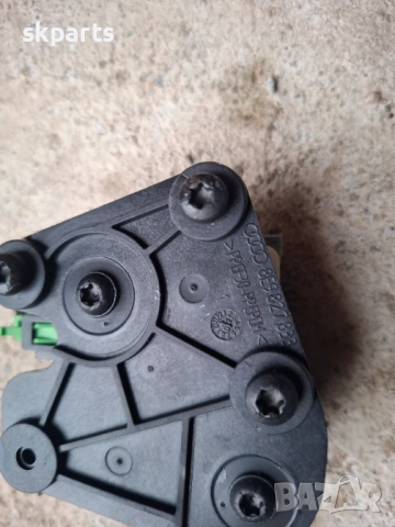 Машинка централно заключване за заден капак за Ауди А6 Ц5 / Audi A6 C5 комби, снимка 3 - Части - 53275201