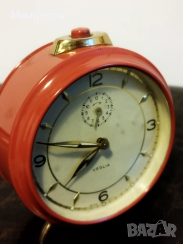 Стар механичен будилник, настолен часовник, снимка 2 - Антикварни и старинни предмети - 52040708