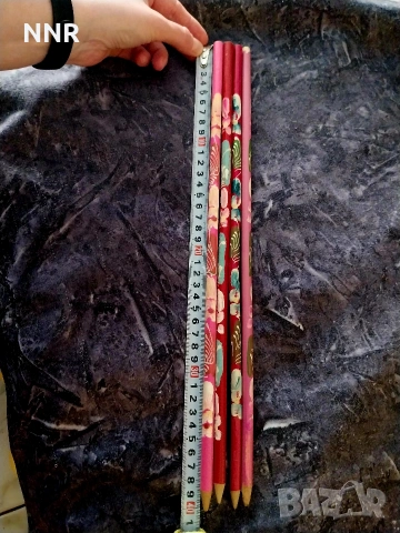 Стари моливи, големи и малки