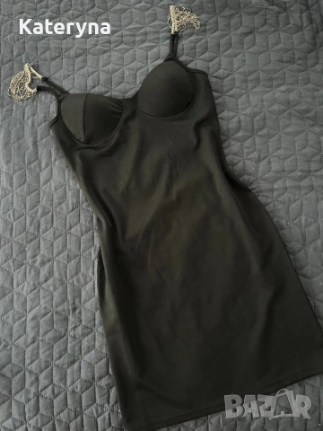 вечерна рокля