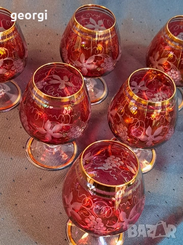 кристални чаши за вино Bohemia рубинен кристал с позлата 35/1, снимка 7 - Чаши - 54176679