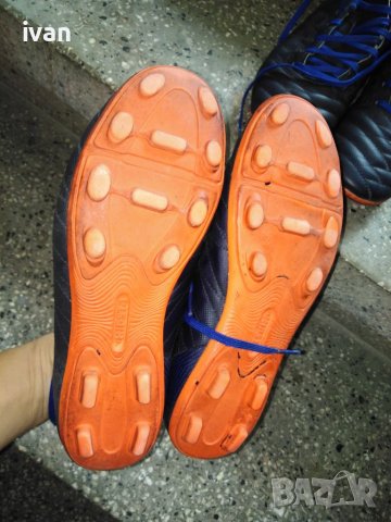 Футболни обувки, снимка 3 - Стоки за близнаци - 37039955