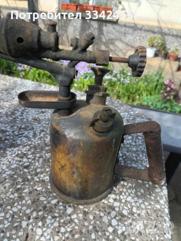 3 броя бензинови лампи