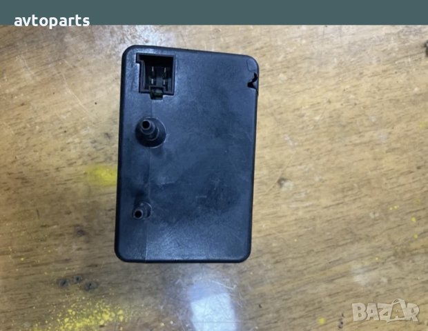 Mercedes w211 вакум помпа централно заключване, снимка 3 - Части - 40412127