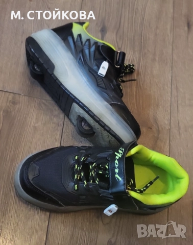 Светещи кънки маратонки с две колела Sport, снимка 2 - Детски маратонки - 52353695