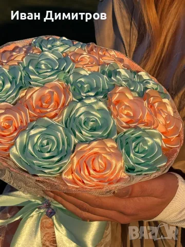 Продавам Вечен букет от ръчно изработени сатенени рози 🌹, снимка 6 - Романтични подаръци - 48831369