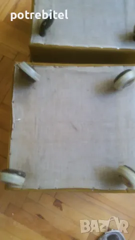 Две табуретки на колелца - без забележки / 20 лв за двете , снимка 4 - Други - 47635224