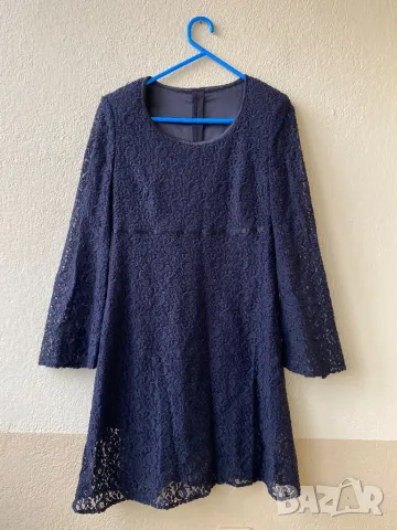 Черна дантелена рокля - М