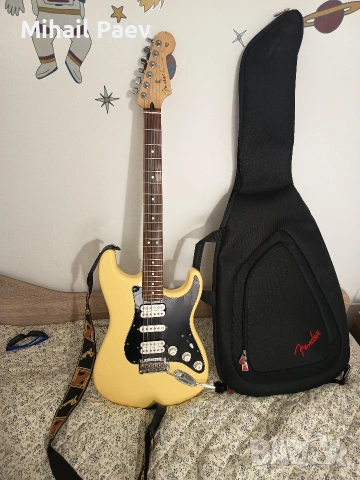 Fender Stratocaster player HSH