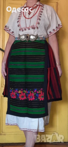 Автентична носия от Северозападна България., снимка 6 - Антикварни и старинни предмети - 50998075