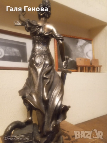 Гипсова статуя , снимка 2 - Статуетки - 52939611