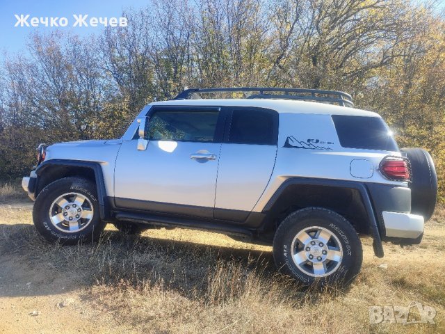 Toyota FJ cruiser Sport , снимка 9 - Автомобили и джипове - 42929876