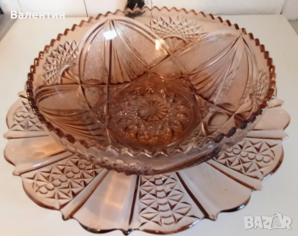 Сервиз за хранене от цветен кристал от 14 части, снимка 2 - Сервизи - 54137465