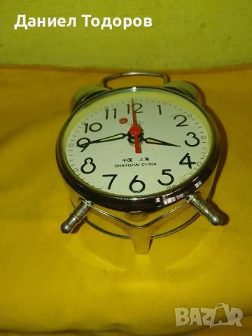 Стар Китайски настолен часовник , будилник Diamond с 2 Камбани, снимка 10 - Антикварни и старинни предмети - 53986381