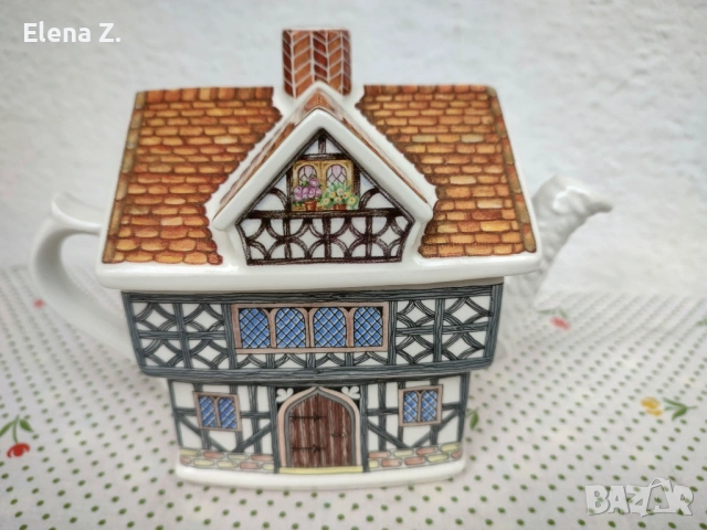 Sadler Tudor House - винтидж чайник къщичка Тюдор