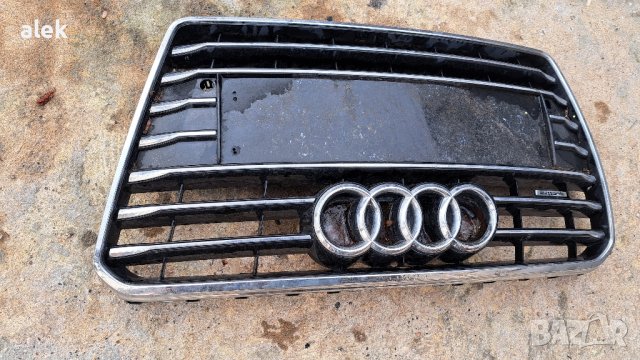 Audi A5 предна решетка 200 лв , снимка 2 - Части - 44394184