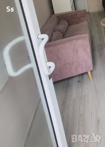 двуместен кадифен диван , снимка 2 - Дивани и мека мебел - 49783978