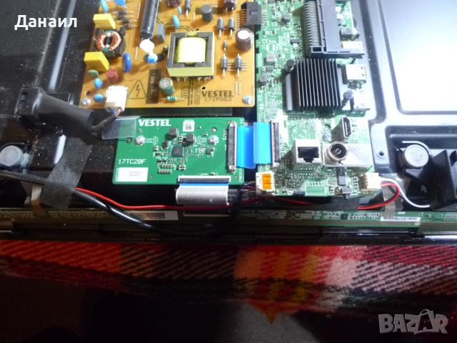 17MB181 , 17IPS63 от CROWN 32NV66WS, снимка 2 - Части и Платки - 54176984