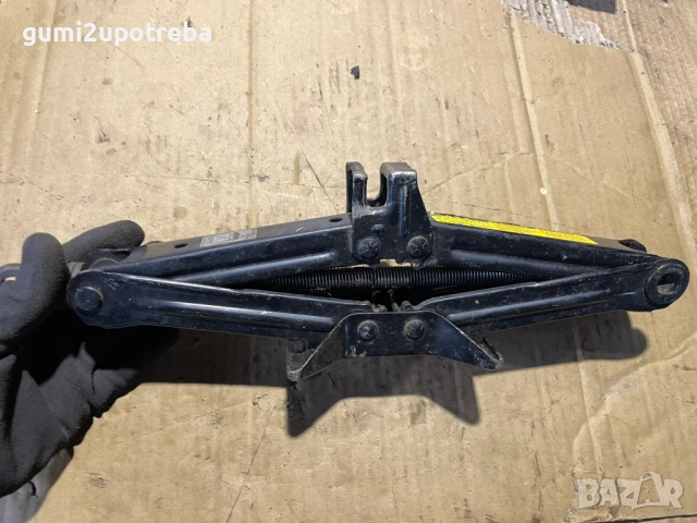 Авариен Крик Авто Крик Toyota Prius, снимка 3 - Аксесоари и консумативи - 52789652