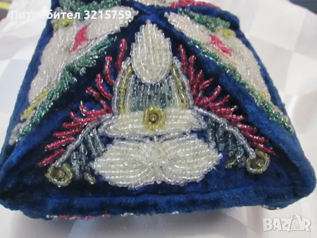 Винтидж ръчно бродирана шапка с мъниста, тюбетейка, снимка 2 - Антикварни и старинни предмети - 49221306