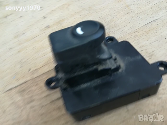 hyundai i30-бутон за прозорец-предна врата 0408250928, снимка 7 - Части - 51243193