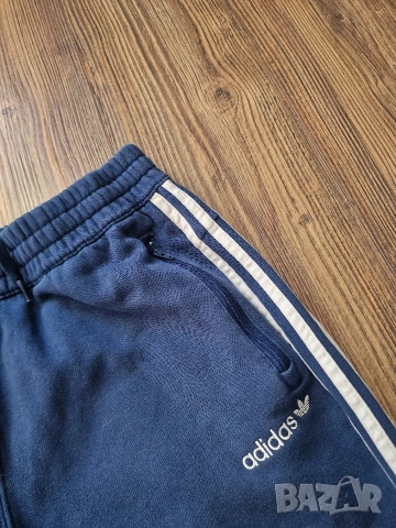 Страхотно мъжко спортно долнище ADIDAS размер L, снимка 4 - Спортни дрехи, екипи - 53196348