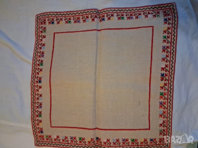Българска бродерия - тишлайфер, снимка 7 - Други - 52323546