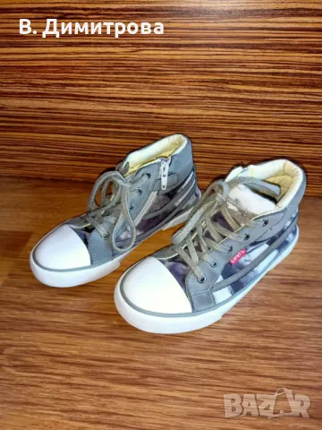 Гуменки Levi's - 32 номер, гр. Варна