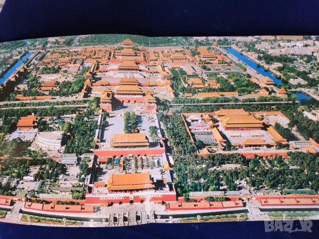 Пекин / BEIJING - голям албум, над 100 цв.фотографии, много инфо, на 8 езика (вкл. англ/руски/френск, снимка 3 - Енциклопедии, справочници - 48728334
