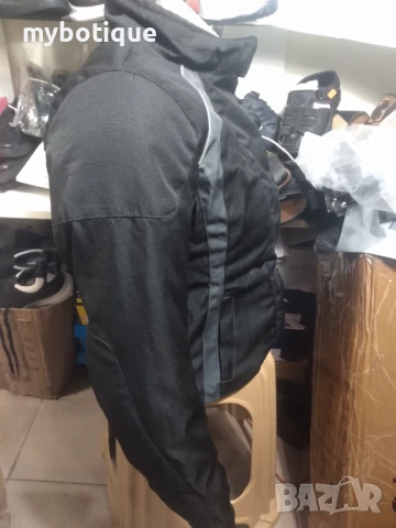 Дамско мото яке TAYGA italia , снимка 4 - Аксесоари и консумативи - 50632975