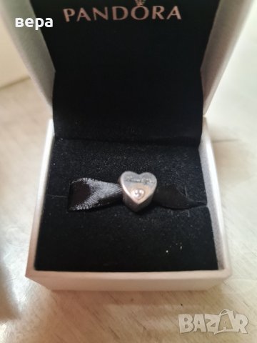 Продавам гривна PANDORA, снимка 2 - Гривни - 39911826