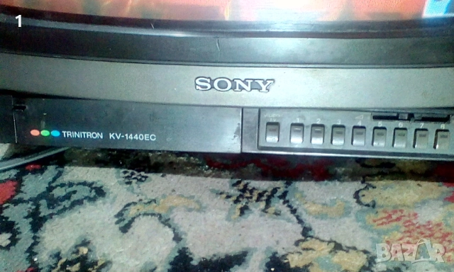 Ретро телевизор Sony Trinitron, снимка 3 - Антикварни и старинни предмети - 51875396