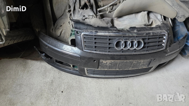 Продавам преден капак и броня от Ауди А8 d3