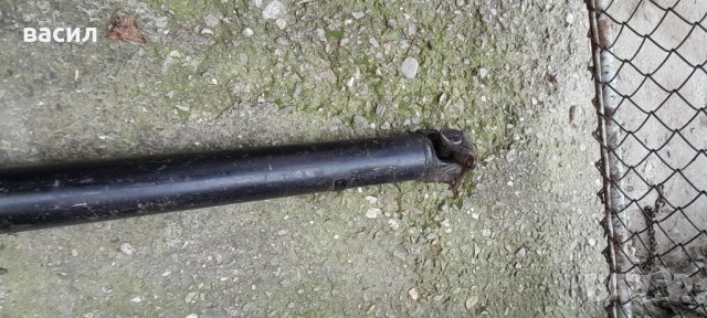 Кардан  за ВОЛГА 24 2410,3102 , снимка 2 - Автомобили и джипове - 39365339