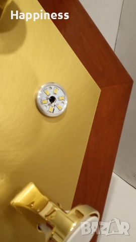 Лампа за таван с метални лунички въртящи и дървена рамка , снимка 4 - Лампи за таван - 52229805