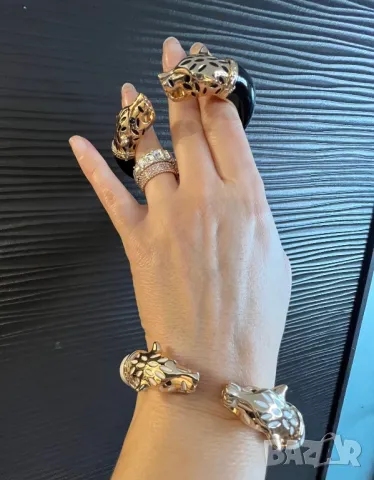 Елегантна гривна Cartier тип белезник, снимка 7 - Гривни - 49614293