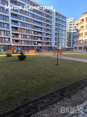 Тристаен обзаведен апартамент под наем!