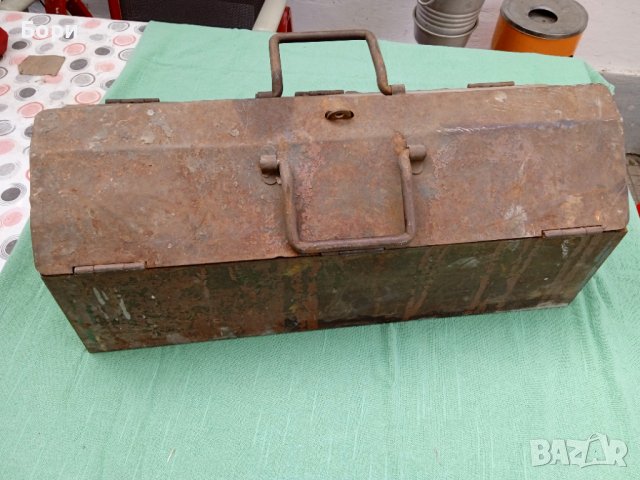 Стар метален немски куфар за инструменти, снимка 2 - Куфари с инструменти - 38514736