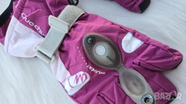 Ски ръкавици Decathlon самозатоплящи се , снимка 2 - Зимни спортове - 49240048