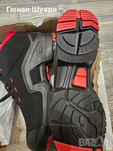 чисто нови Защитни ботуши uvex 1 S3  номер 49, снимка 3 - Други - 51968135