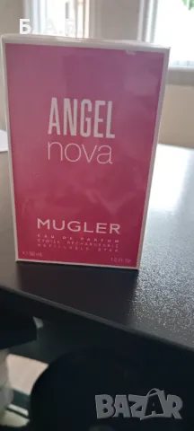 Продавам дамски парфюм 