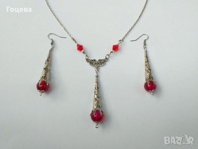 Разкошен Викториански комплект колие и обеци с рубинено червени кракъл мъниста и изящни орнаменти, снимка 3 - Бижутерийни комплекти - 29920816