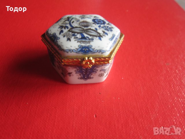 Страхотна порцеланова кутийка за хапчета бижута , снимка 6 - Колекции - 38063548