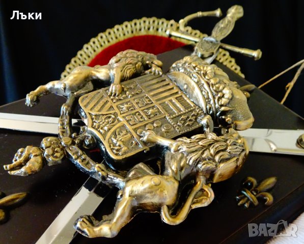 Пано за стена герб с корона,лъв,меч., снимка 5 - Пана - 38493345