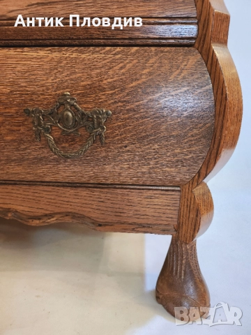 Старинен дъбов скрин в бароков стил – бомбе форма, снимка 4 - Скринове - 52737491